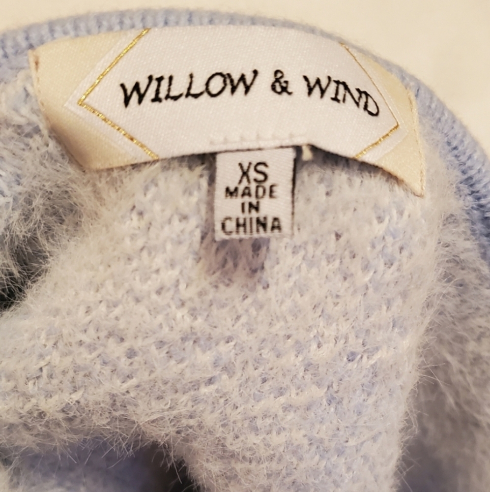 Willow & Wind Fuzzy Blue & White Plaid Tank Top (XS-Fit-S) - Picture 5 of 6